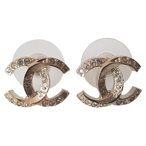 boucles de oreille chanel femme.